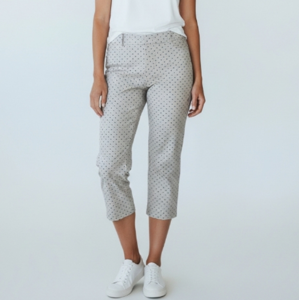 NWOT Gloria Vanderbilt Gray and White Diamond Pattern Stretch Cotton Capri